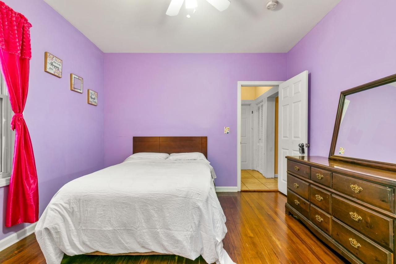 The Pink Room Near Yale Hospital/Bridegport Bridgeport Exterior foto
